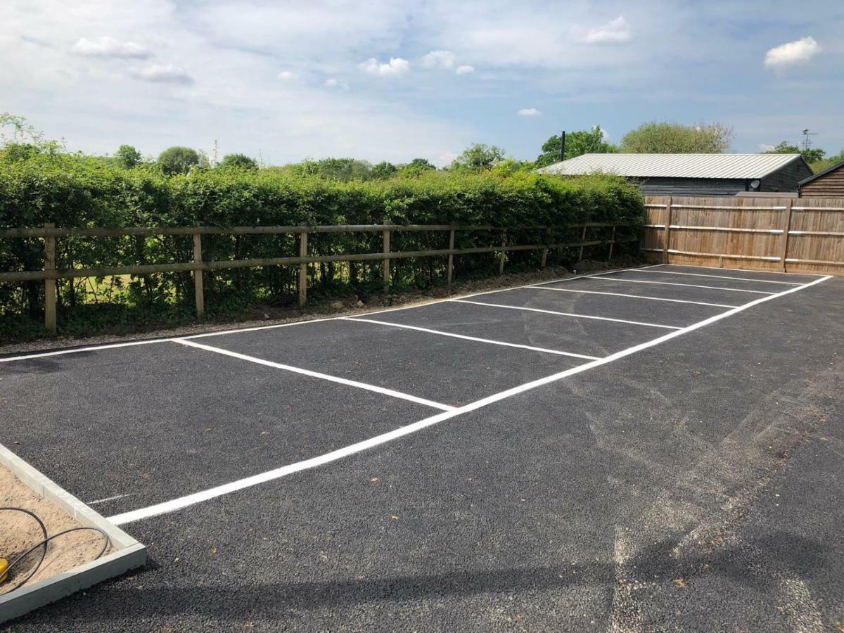 Country house Trivelles Waterhall Country Gatwick & Airport Parking Crawley (West Sussex)